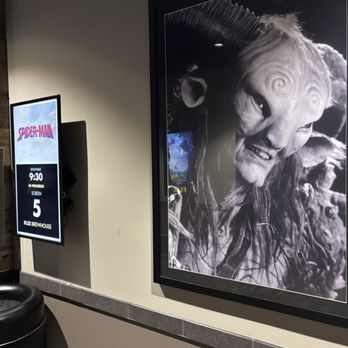 Flix Brewhouse Carmel - Cinema Near Me - Carmel, Indiana Flix Brewhouse Carmel - Cinema Near Me - Carmel, Indiana