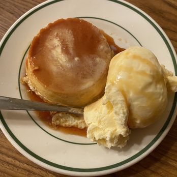 Wool Growers Restaurant - Flan a la mode - Basque Near Me - Bakersfield, California