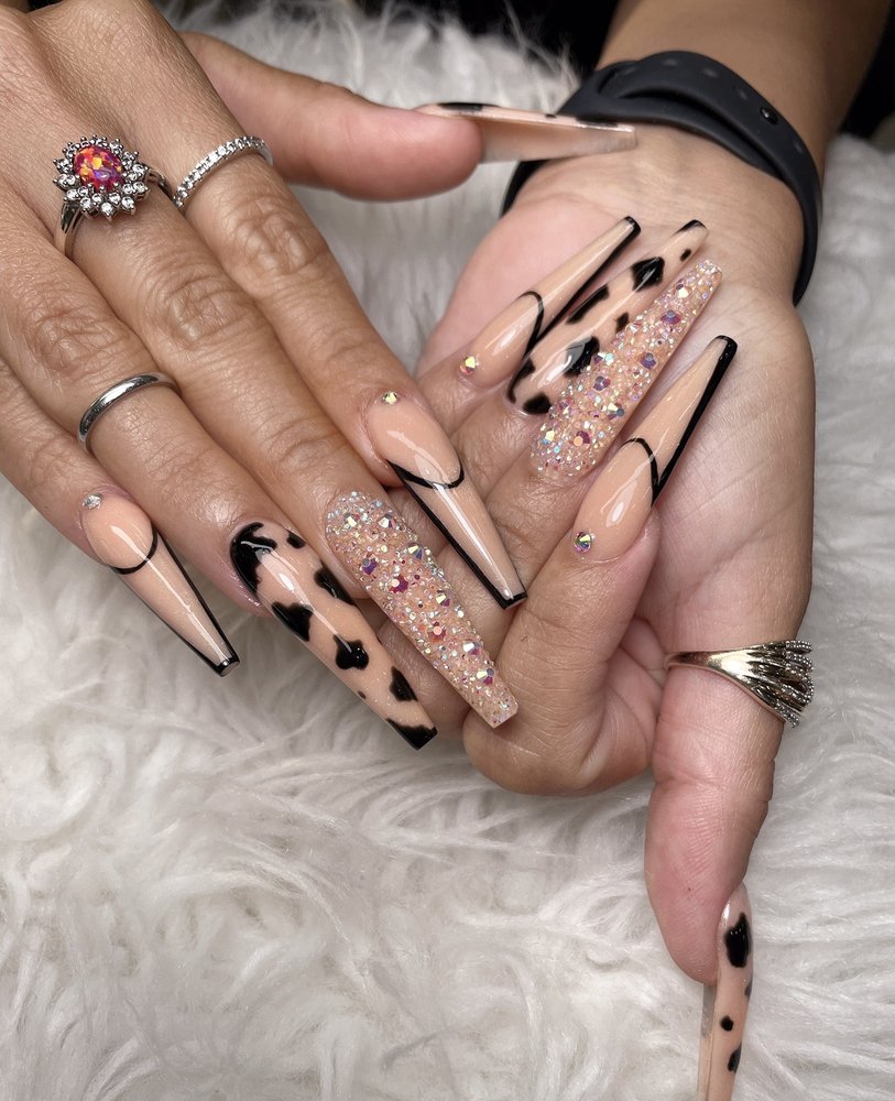 LeeAnn Nails and Spa