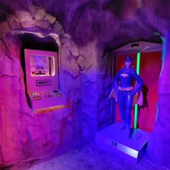 Funko - Lifesize display. 3/28/2023 - Toy Stores Near Me - Everett, Washington Funko - Lifesize display. 3/28/2023 - Toy Stores Near Me - Everett, Washington