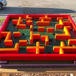 Maurie's Mini-Putt & Ice Cream - Golf Ball Maze Challenge. Hole 19