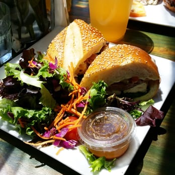 Farm Country Kitchen - American Near Me - Riverhead, New York