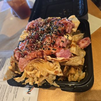 Grind Wit Tryz - Poke nachos - Filipino Near Me - Portland, Oregon