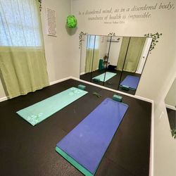 Motivated Mind & Body - Yoga & meditation space