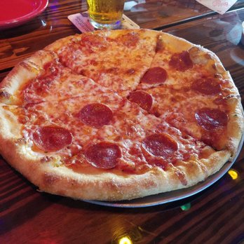 Bubba's 33 - Half pepperoni half plain......smh - Pizza Near Me - Parlin, New Jersey