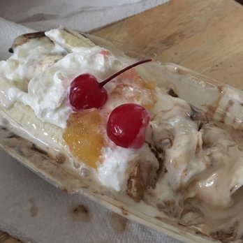 Wienerschnitzel - This is extra cherries? Two? I paid an extra 70 cents for 2 cherries? - Hot Dogs Near Me - Albuquerque, New Mexico Wienerschnitzel - This is extra cherries? Two? I paid an extra 70 cents for 2 cherries? - Hot Dogs Near Me - Albuquerque, New Mexico