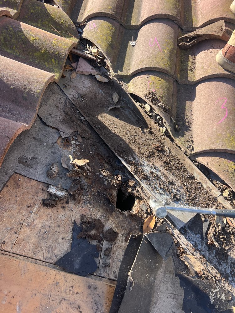 Slide of J.E.C. Roofing Inc.