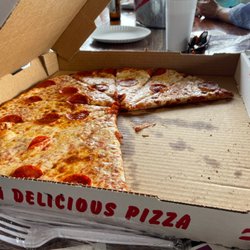 Chuckwalla’s Pizza