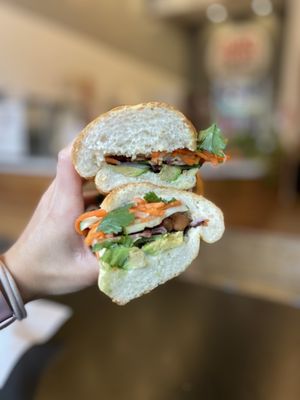 Nom Nom Bánh Mì by null