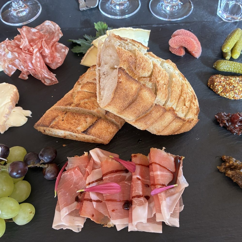 La Loulou - Wine Bars Near Me - Oakland, California La Loulou - Wine Bars Near Me - Oakland, California