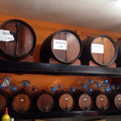 Bodega Salan - Toneles de vino a granel!