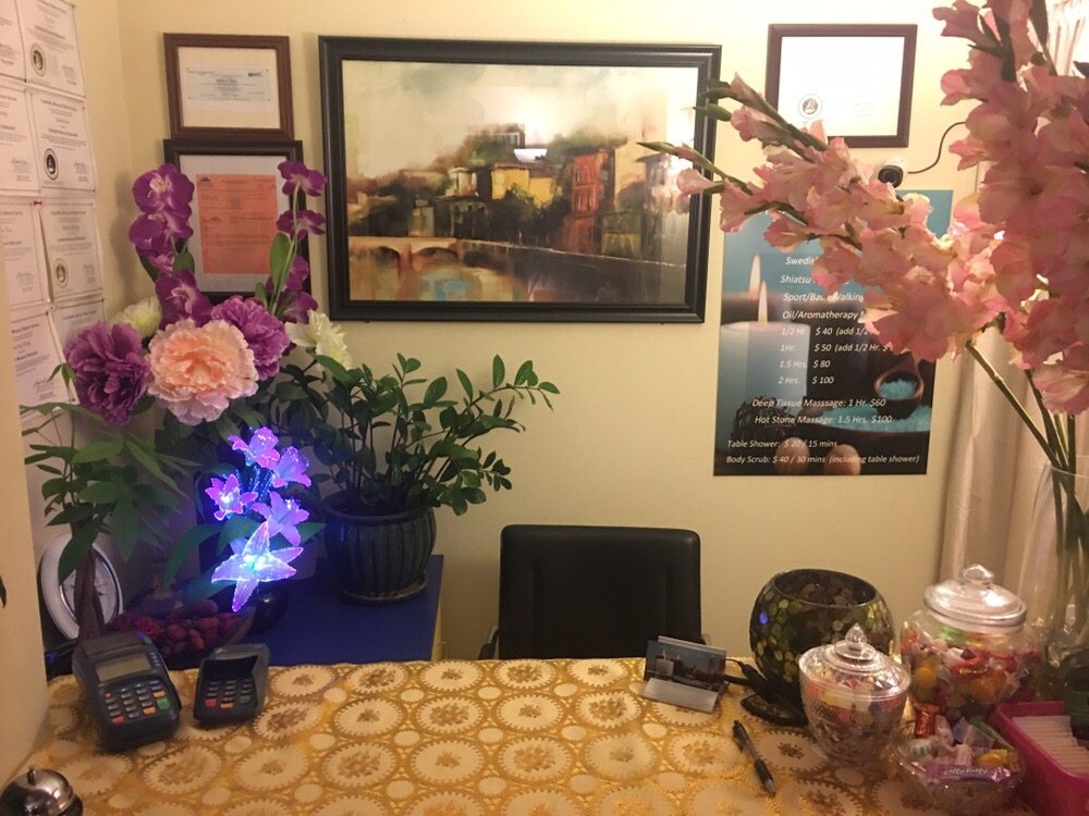 Miss U Massage & Spa, Ontario Roadtrippers