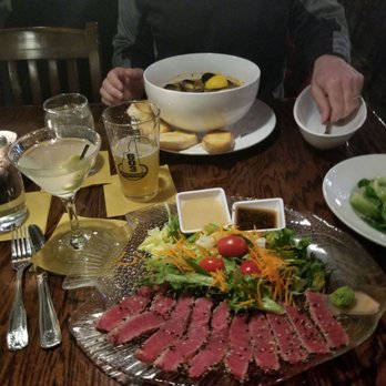Hooked Seafood Restaurant - Seafood Near Me - Manchester, New Hampshire
