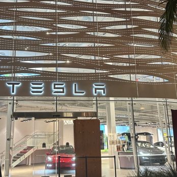 Tesla Motors - Outside - Car Dealers Near Me - Santa Monica, California Tesla Motors - Outside - Car Dealers Near Me - Santa Monica, California
