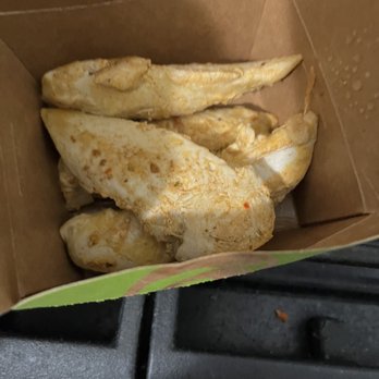 Nando's Peri-Peri - Kids meal chicken breast - South African Near Me - Skokie, Illinois