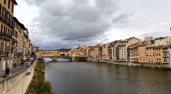 Ponte Santa Trinita by null