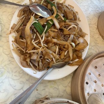 HK Lounge Bistro - Chow fun - Dim Sum Near Me - San Francisco, California HK Lounge Bistro - Chow fun - Dim Sum Near Me - San Francisco, California