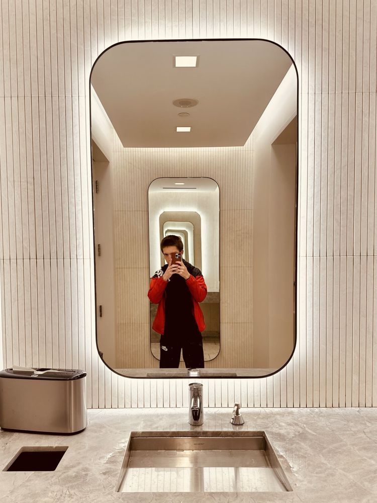 Holt Renfrew