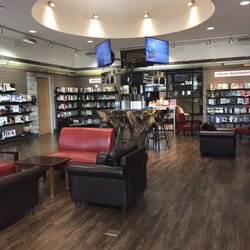 WC Trading - Extensive book selection with a relaxed, comfortable atmosphere.