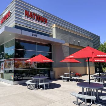 Nation's Giant Hamburgers - Outdoor seating - Desserts Near Me - San Jose, California Nation's Giant Hamburgers - Outdoor seating - Desserts Near Me - San Jose, California