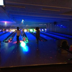 Bowl-O-Rama - Discobowling!