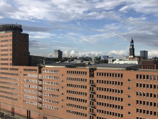 Elbphilharmonie Hamburg by null