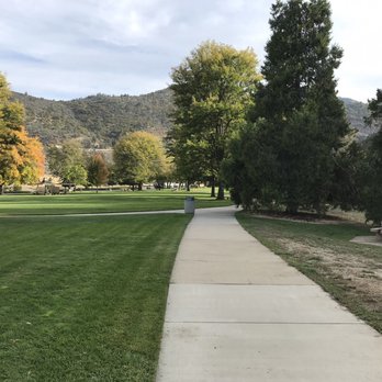 Randolph Collier Rest Area - Nice walking paths - Rest Stops Near Me - Yreka, California