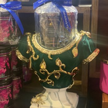 Bath & Body Works - Merchandise. The stand was heavy. - Cosmetics & Beauty Supply Near Me - Fontana, California Bath & Body Works - Merchandise. The stand was heavy. - Cosmetics & Beauty Supply Near Me - Fontana, California