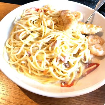Olive Garden Italian Restaurant - Chicken Alfredo - Italian Near Me - Gardendale, Alabama Olive Garden Italian Restaurant - Chicken Alfredo - Italian Near Me - Gardendale, Alabama