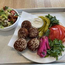 Dunya - Fattoush salad and falafel plate