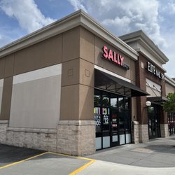 Sally Beauty Supply - Outside entrance