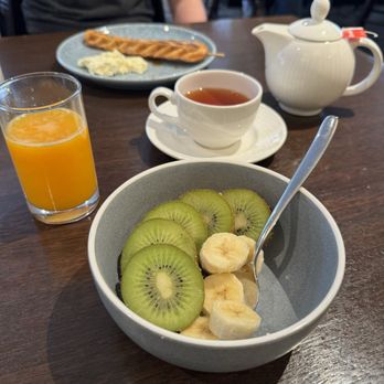 Eight at Cordis - Fresh fruit, freshly squeezed orange juice, tea, made-to-order waffle - Breakfast & Brunch Near Me - Auckland, AUK Eight at Cordis - Fresh fruit, freshly squeezed orange juice, tea, made-to-order waffle - Breakfast & Brunch Near Me - Auckland, AUK