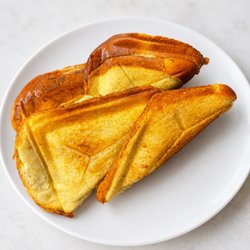 5 Senses Cuisine - Toasted bread