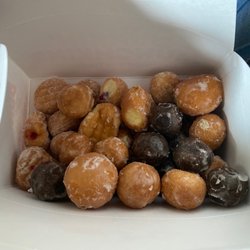 Dunkin' - Munchkins Donut Hole Treats