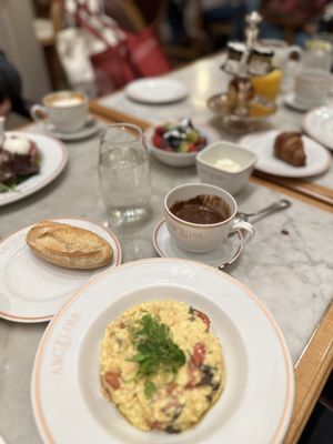 Angelina Paris New-York by null