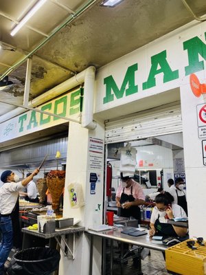 Tacos Manolo by null
