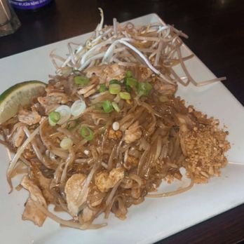 Andaman Asian Bistro - Chicken Pad Thai - Sushi Bars Near Me - St. Augustine, Florida Andaman Asian Bistro - Chicken Pad Thai - Sushi Bars Near Me - St. Augustine, Florida