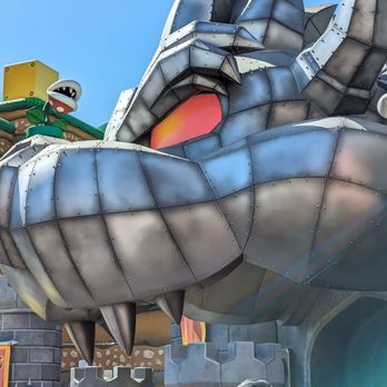 Universal Studios Hollywood - I know it's frightening isn't it? - Amusement Parks Near Me - Universal City, California