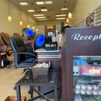 Tips & Toes Nail Spa - I almost walked out when I saw this little girl getting a full set !!! I stayed and was pleasantly surprised. - Nail Salons Near Me - Hattiesburg, Mississippi Tips & Toes Nail Spa - I almost walked out when I saw this little girl getting a full set !!! I stayed and was pleasantly surprised. - Nail Salons Near Me - Hattiesburg, Mississippi