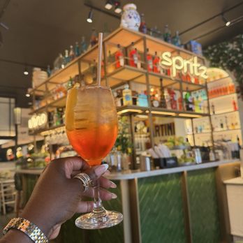 IT Italian Trattoria - Aperol Spritz - Pizza Near Me - Miami Beach, Florida IT Italian Trattoria - Aperol Spritz - Pizza Near Me - Miami Beach, Florida