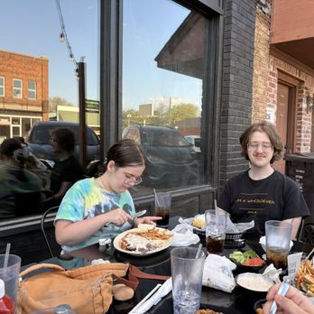 Cafe 75 - Outdoor dining, chicken fried steak, and burgers!!! - Comfort Food Near Me - Mounds, Oklahoma