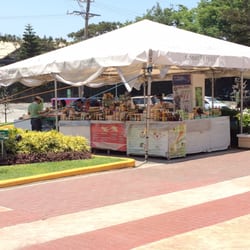 Robinson's Summit Ridge - Delicacies and other knick-knacks for sale by the main drop-off
