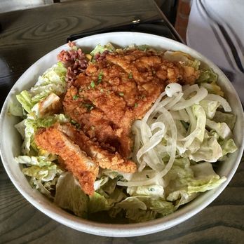 The Stillery Midtown - Hot chicken salad - Pizza Near Me - Nashville, Tennessee The Stillery Midtown - Hot chicken salad - Pizza Near Me - Nashville, Tennessee