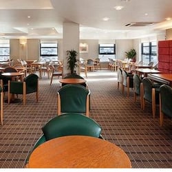 Holiday Inn Express Hotel London-Luton Airport