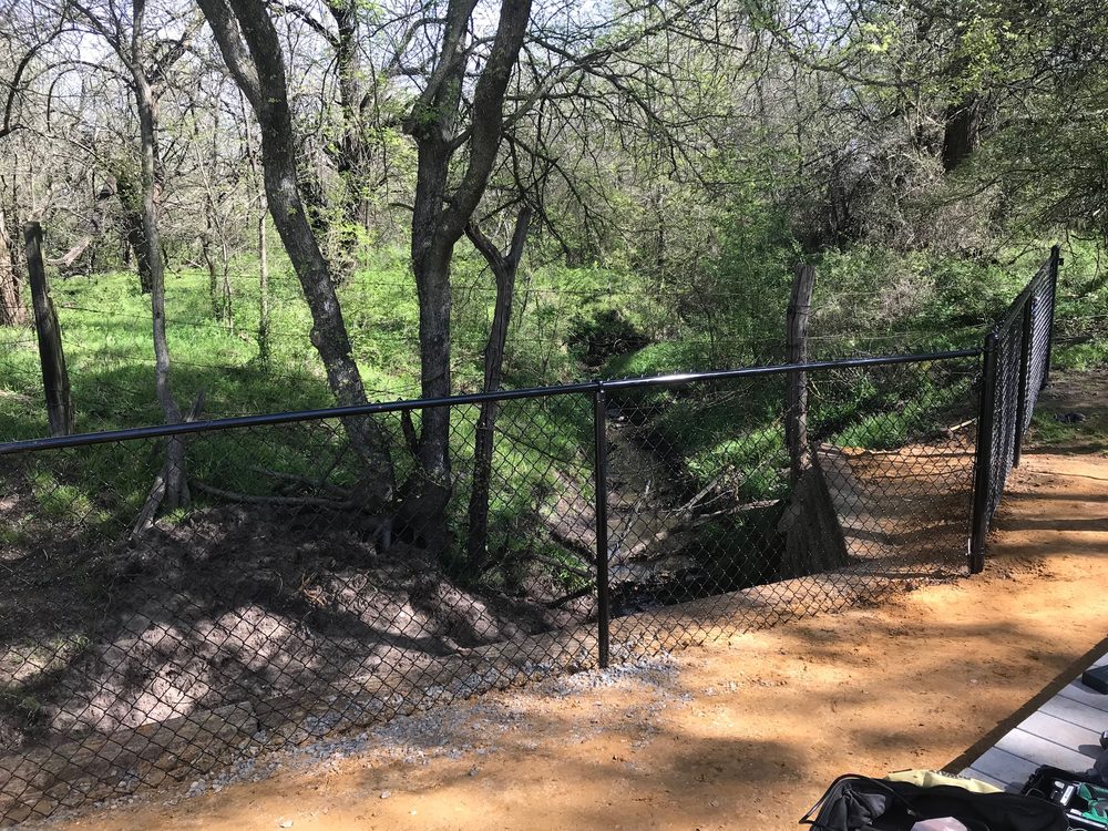Slide of Lone Star Tree & Roofing Services