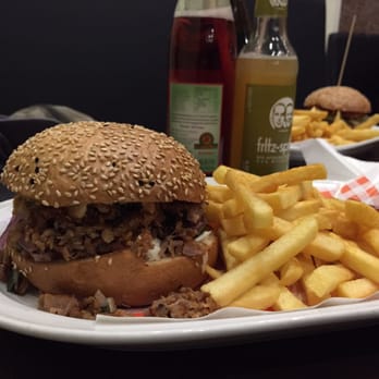Burger Jam - Pulled pork burger. - Fast Food Near Me - Berlin, BE Burger Jam - Pulled pork burger. - Fast Food Near Me - Berlin, BE