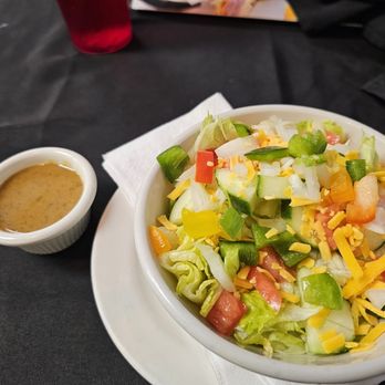 The Corner Skillet Diner - Very fresh salad with very tasty House dressing ! - Breakfast & Brunch Near Me - Largo, Florida
