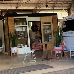 Hawaii Says Hi - Cutest place to shop