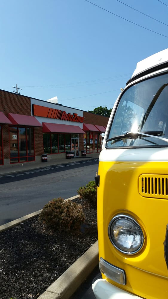 AUTOZONE Auto Parts & Supplies 16707 Detroit Ave, Lakewood, OH