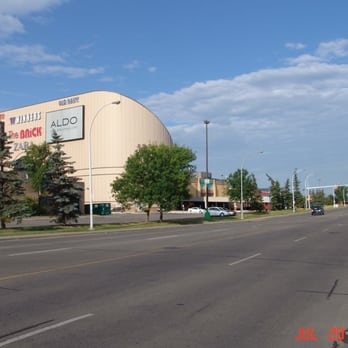 West Edmonton Mall - Shopping Centers Near Me - Edmonton, Alberta West Edmonton Mall - Shopping Centers Near Me - Edmonton, Alberta